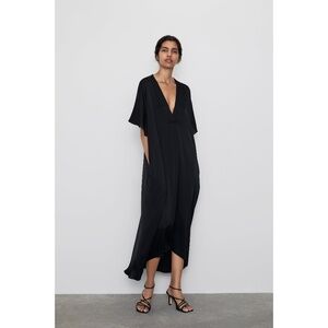 NWT! 🖤 Zara Deep-V Layer Detail Dress, Black, Size M